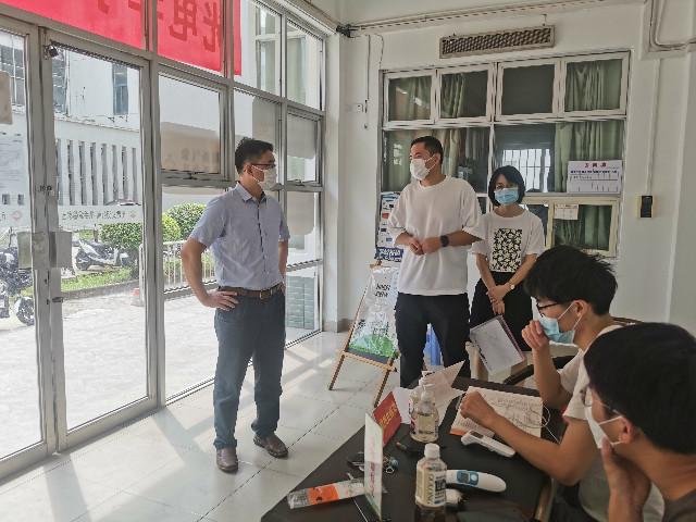 光电与信息工程学院：坚持“六个强化” 筑牢疫情防线